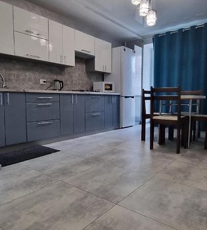 Затишна Двокімнатна Квартира Ternopil Exterior foto